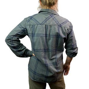 carhartt plaid fitted cotton olive green, navy blue button up casual women's M/L